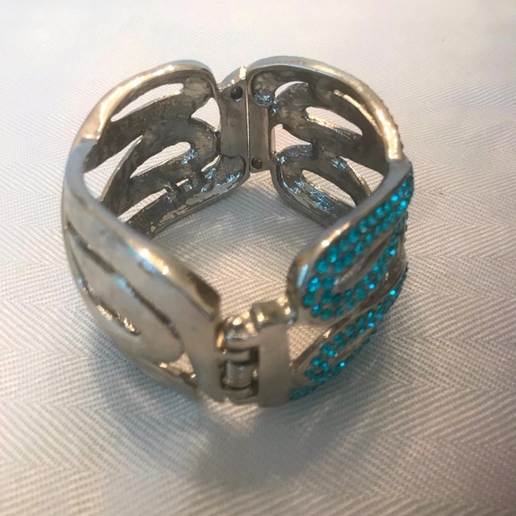 Silver Tone Cuff Bracelet with Aquamarine Crystals Set in Swirling Waves Design - Picture 4 of 7